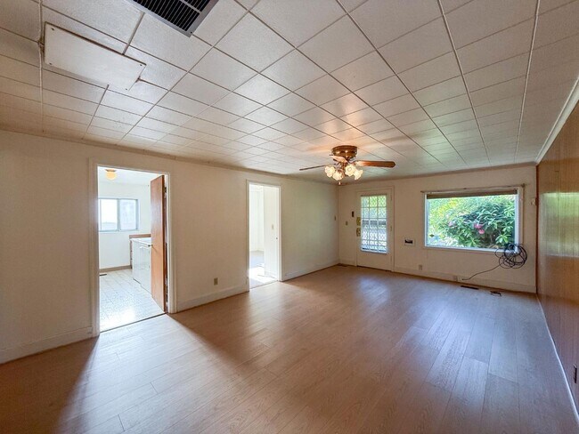 Foto del edificio - 3006 N Willis Blvd