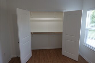 Building Photo - 9602 Champion Heavens Dr