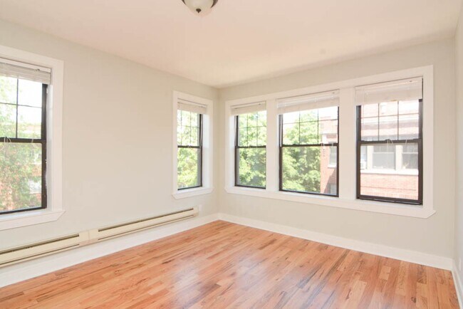 Building Photo - 4337 N Wolcott