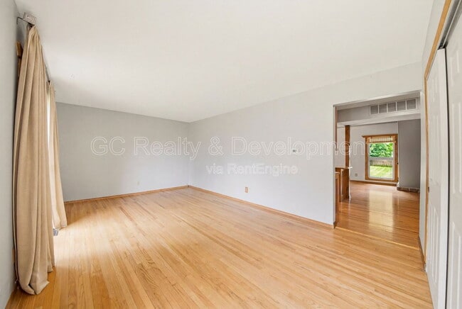 Foto del edificio - 938 Canterbury Dr