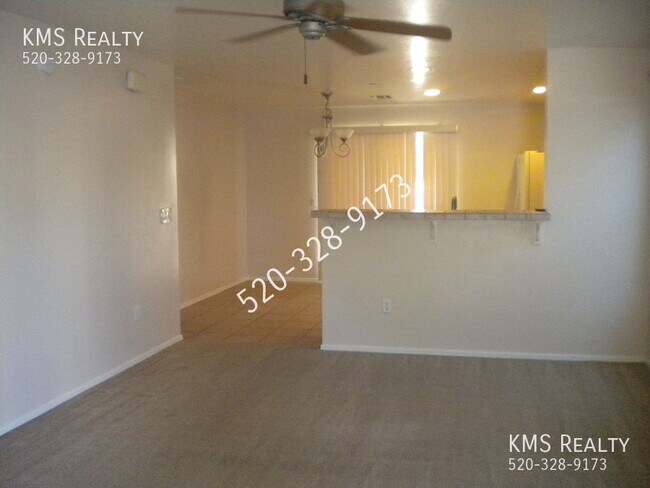 Building Photo - 3326 W Calle De Manzanillo