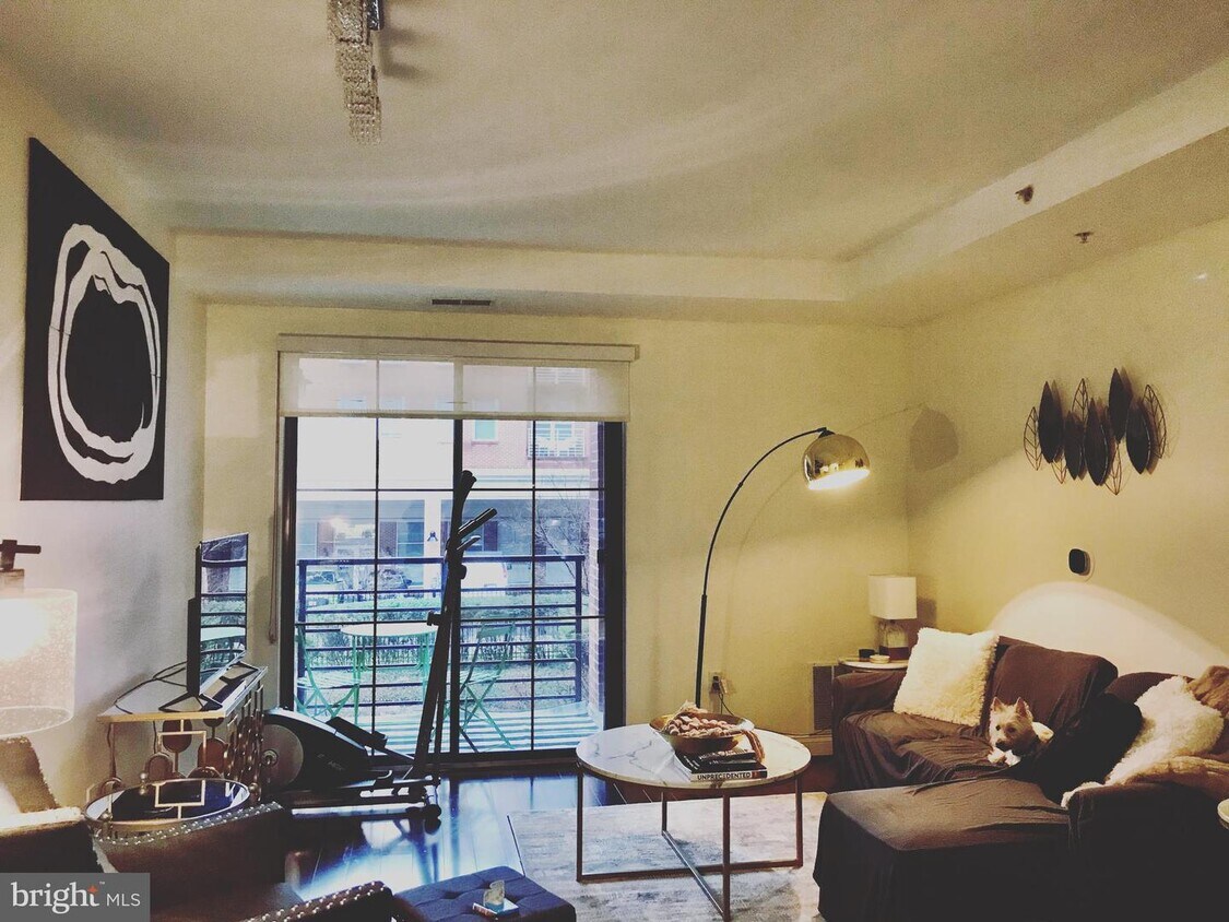 1111 Oronoco St Unit 226, Alexandria, VA 22314 Condo for Rent in