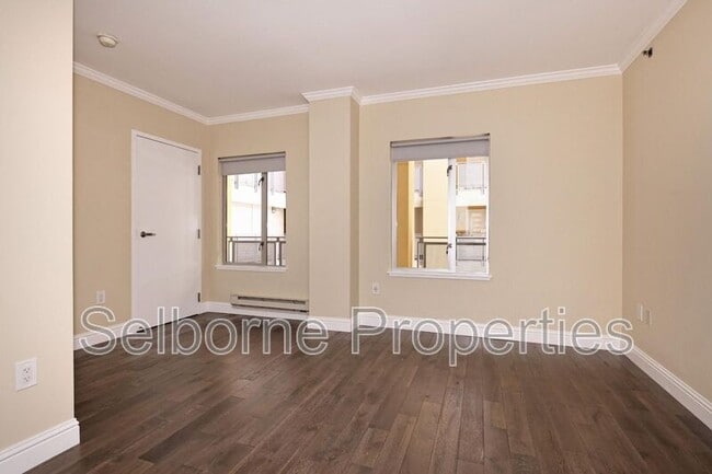 Building Photo - 1401 Jackson St