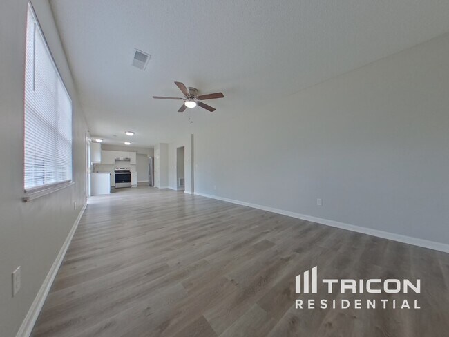 Building Photo - 100 Sandpine Cir