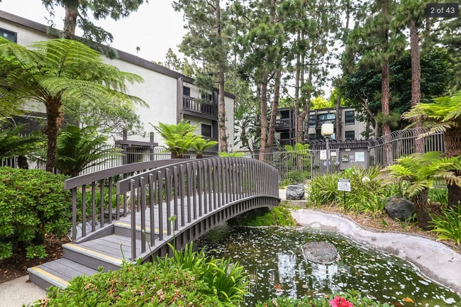 Foto del edificio - 7777 W 91st St