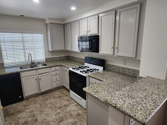 Foto del edificio - 5201 S Torrey Pines Dr