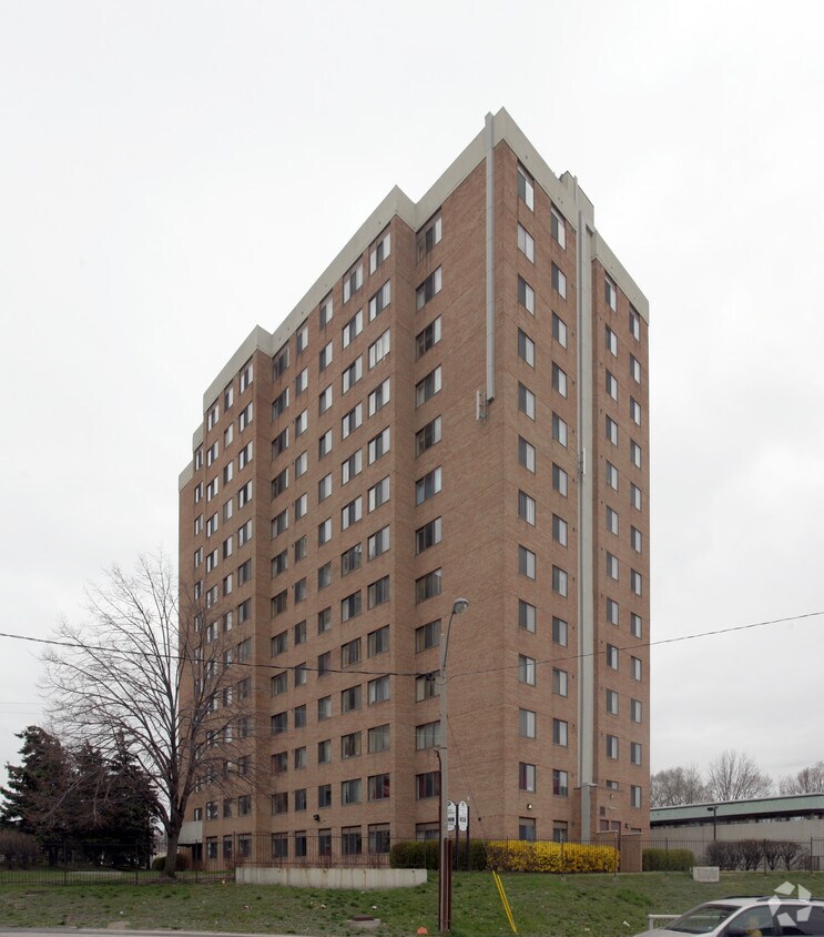 Weston Place Apartments 29 South Station St Toronto, ON