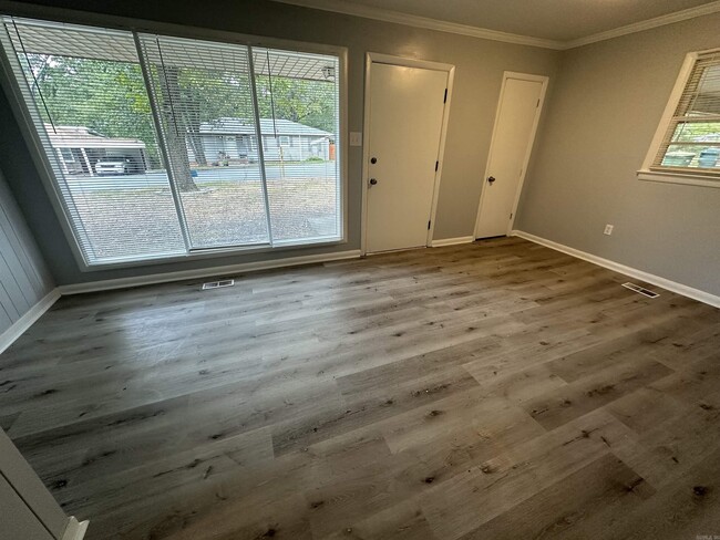 Foto del edificio - 8713 Westwood Ave