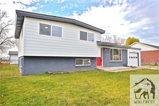 Building Photo - 135 Green Dr