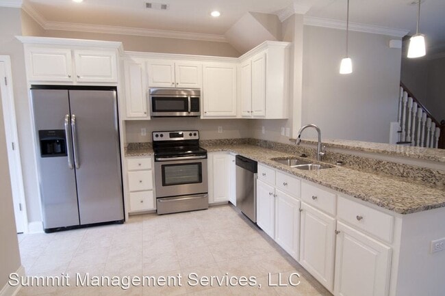 Building Photo - 4 br, 4.5 bath House - 111 Vail Cove