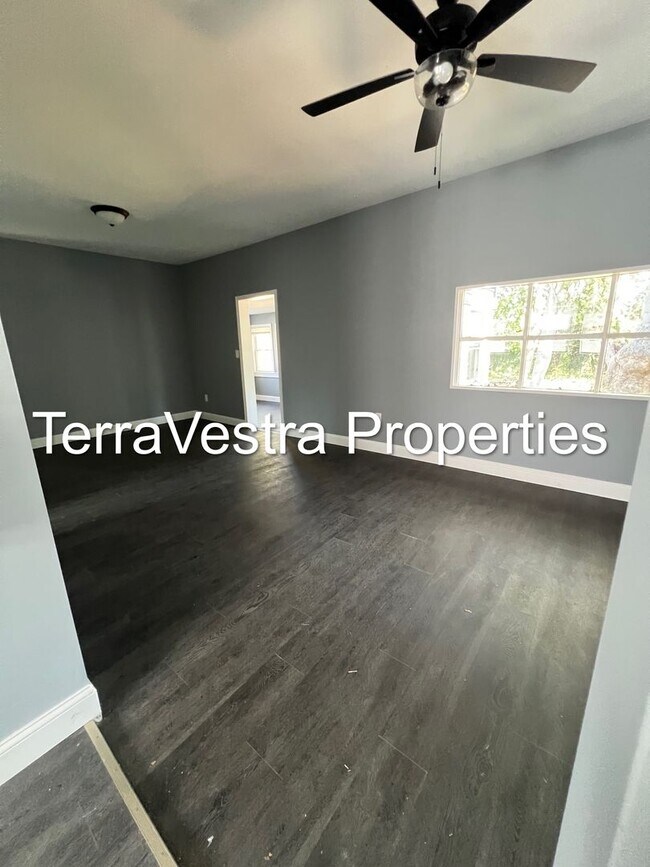 Foto del edificio - 3 Bed Single Family in Deepwater! Eligible...