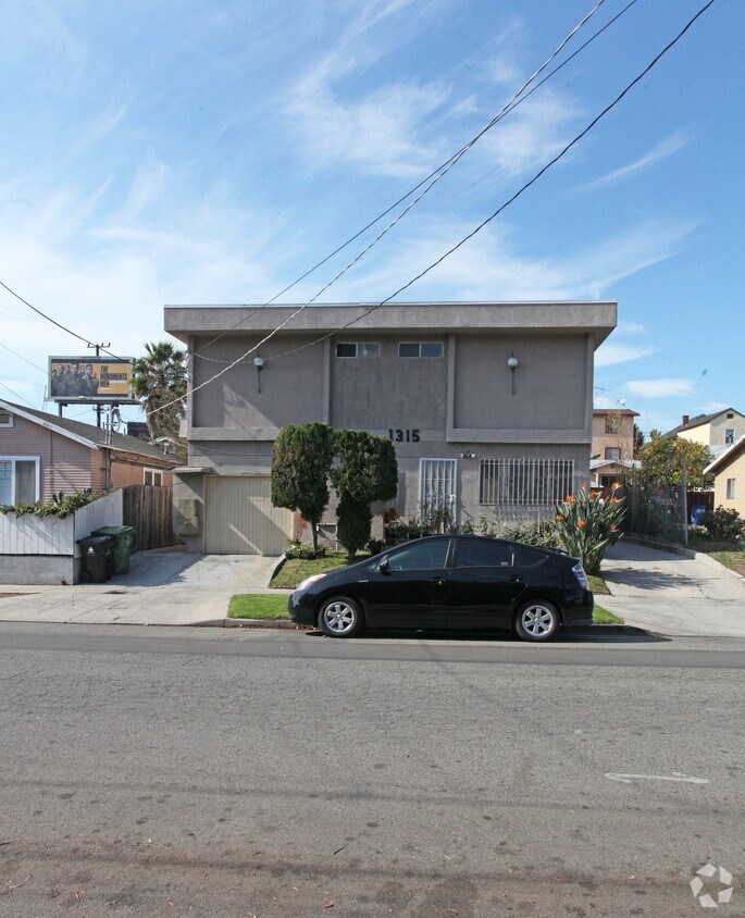 Building Photo - 1315 Bates Ave