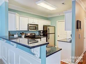 Foto del edificio - 16423 Golden River Ln
