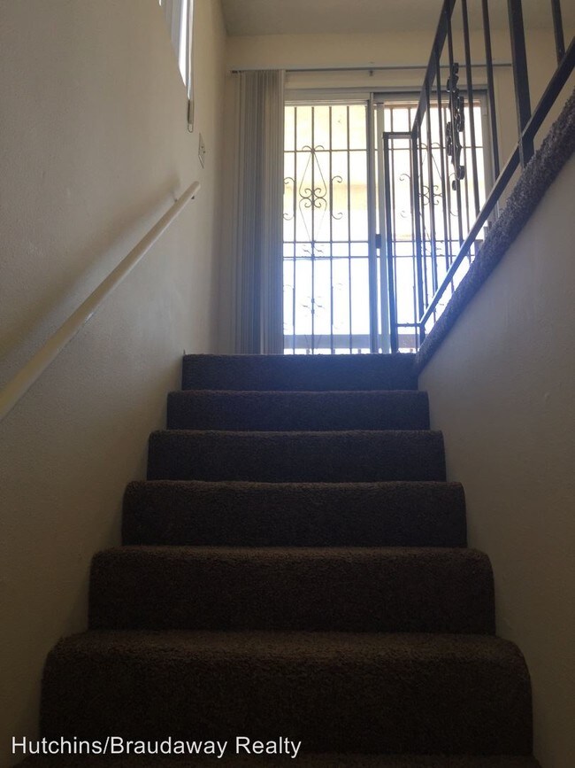 Building Photo - 869-879 Cypress Ave