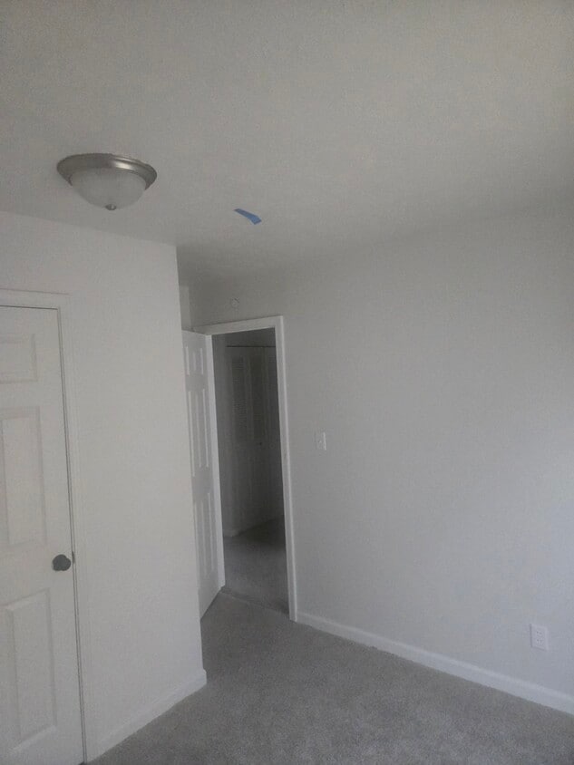 Building Photo - 200 Richards Dr