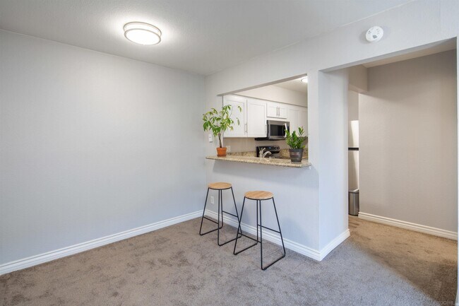 Foto del edificio - 8019 Caminito de Pizza