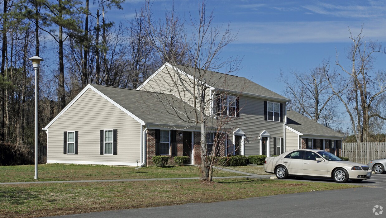 Foto del edificio - Nottoway River Commons