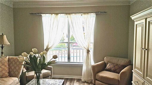 Foto del edificio - 10 Perimeter Summit Blvd NE