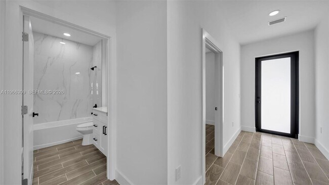 Foto del edificio - 1121 Hightower Ave S