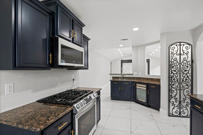 Building Photo - 9811 Texas Cut Ln