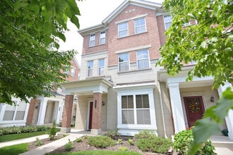 Building Photo - 4756 N Lamon Ave