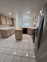 Building Photo - 7314 Laura Ln