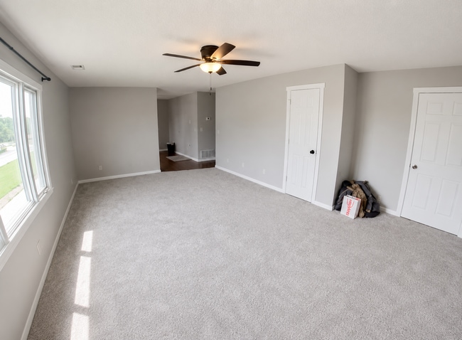 Building Photo - Pet Friendly + Washer & Dryer Included + Attached Garage! - Available June 25th!