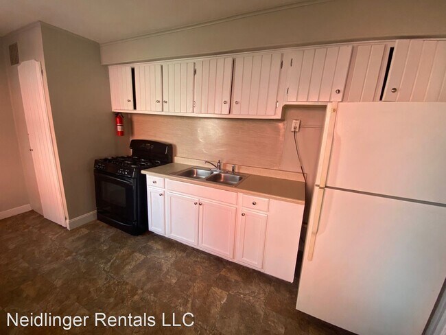 Foto del edificio - 2 br, 1 bath House - 153 N West St