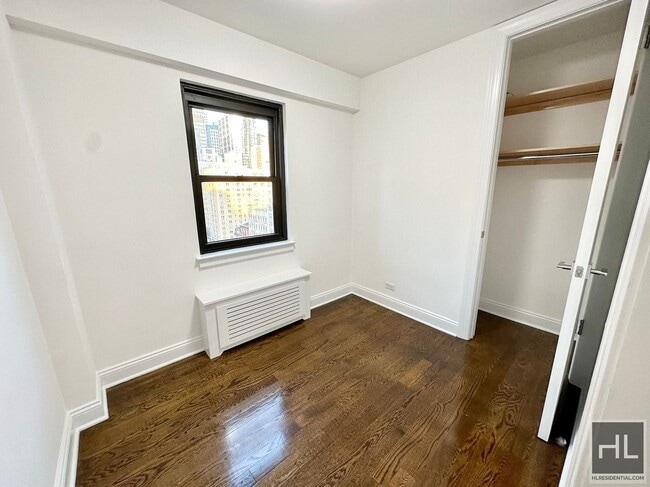 Building Photo - EAST 35 STREET