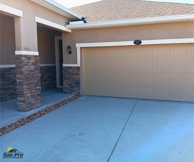 Photo - 117 Prestwick Grande Dr House