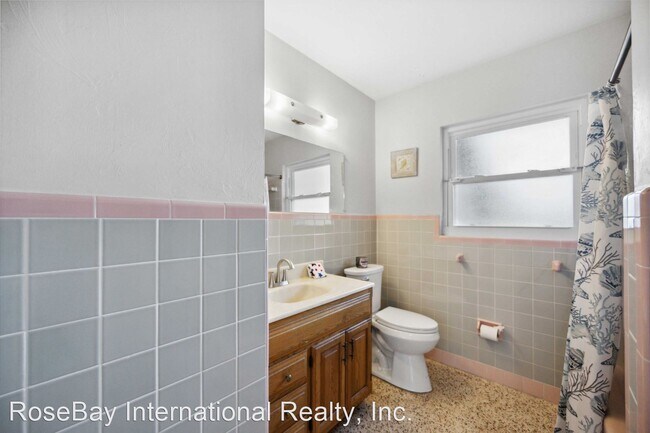 Building Photo - 3 br, 2 bath House - 2223 Grove Street,