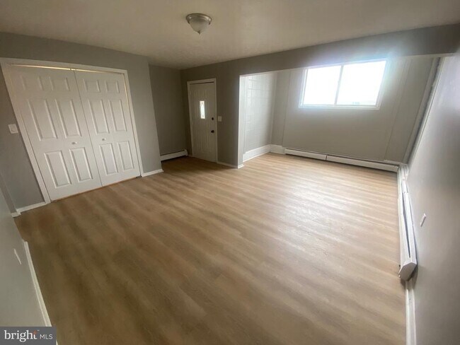 Foto del edificio - 314-316 W Market St