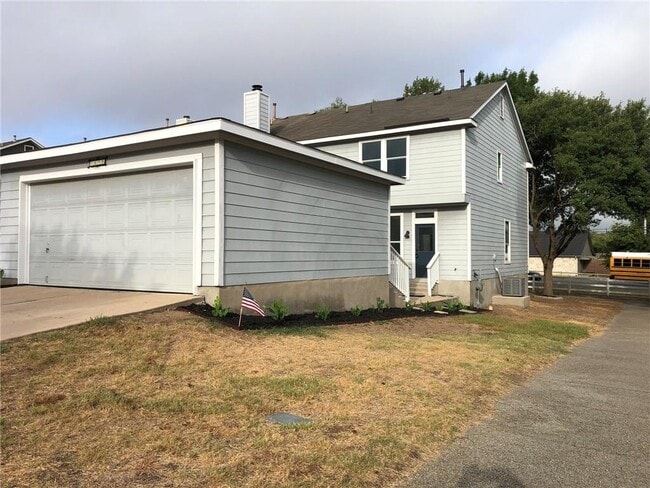 Foto del edificio - 165 Michaelis Rd