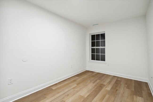 Building Photo - 1833 N 18th St
