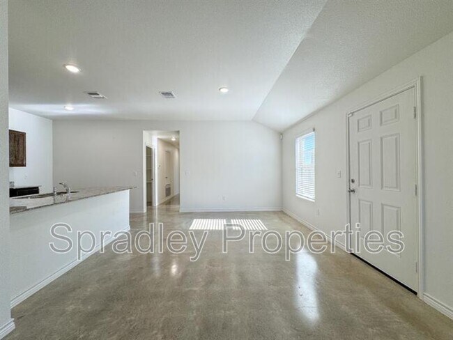 Building Photo - 2306B Zanoletti Ct