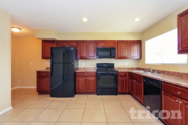 Foto del edificio - 1949 W Chipman Rd