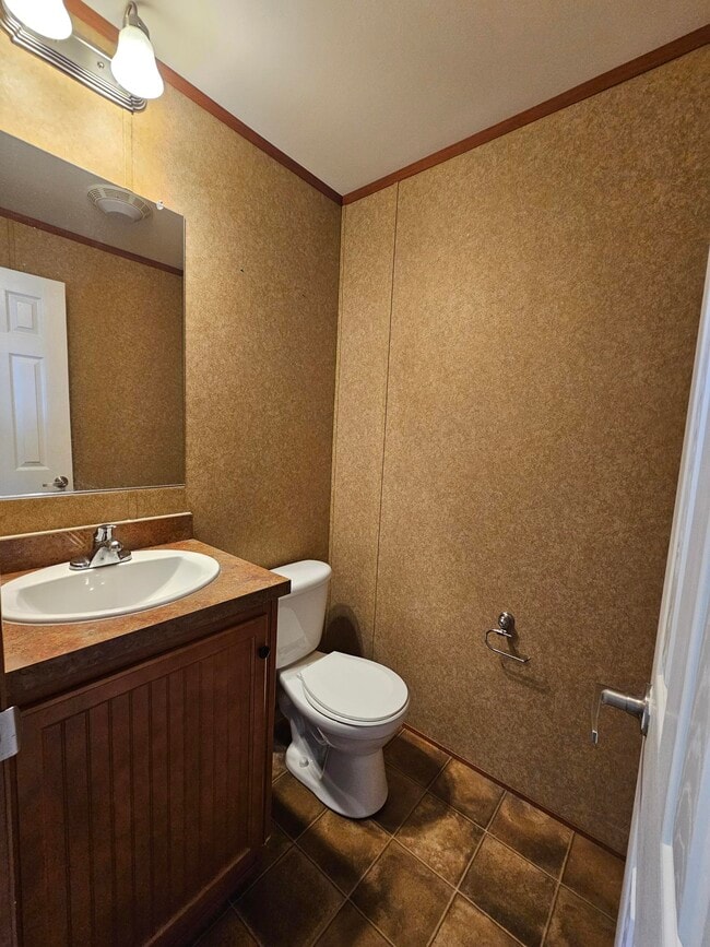 Building Photo - 13 Arbor Pl