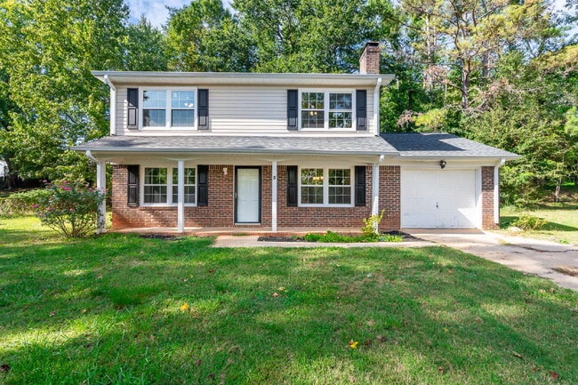 Spacious 3BR/2.5BA with Fenced Yard & Attached Garage in Piedmont $1,850/mo rent - Spacious 3BR/2.5BA with Fenced Yard & Attached Garage in Piedmont $1,850/mo rent Apartment