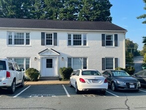Building Photo - 121 Hessian Hills Ridge