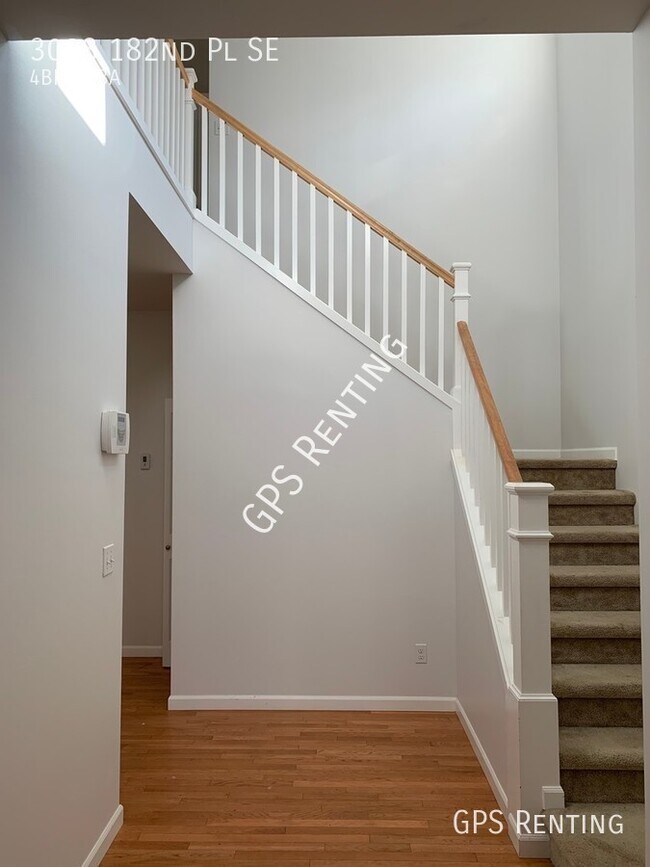 Foto del edificio - Charming 4 bedroom Single Family Home