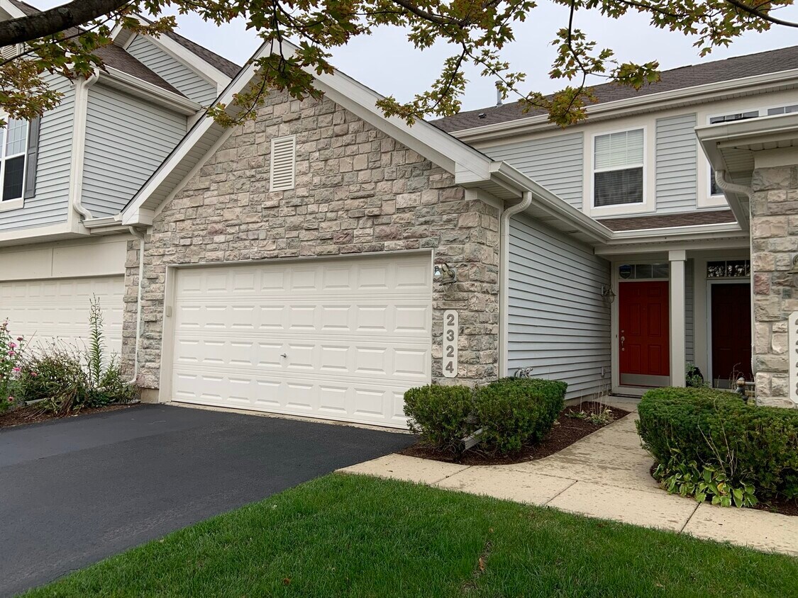 Foto principal - 2324 Georgetown Ct