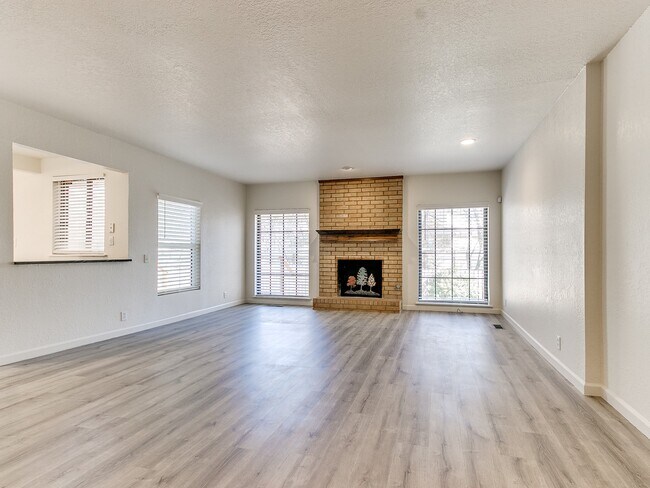Building Photo - 2509 Tredington Way
