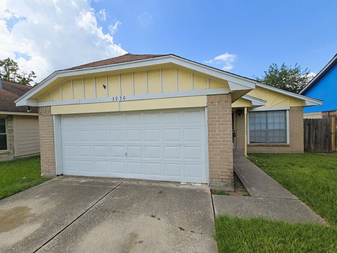 Primary Photo - 3930 Mohlerbruk Dr