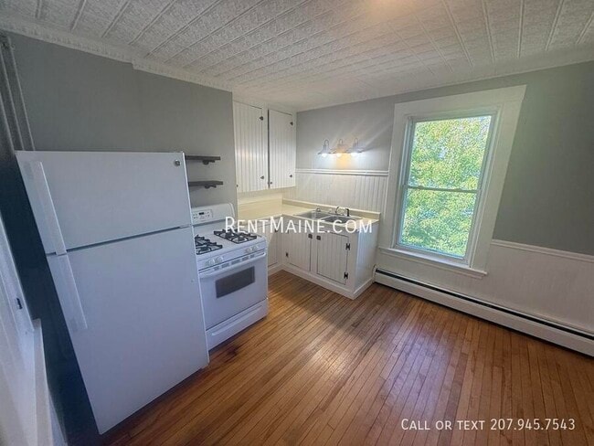 Foto del edificio - 21 Webster Ave