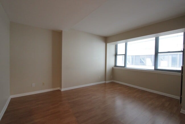 Building Photo - 172 Tremont St