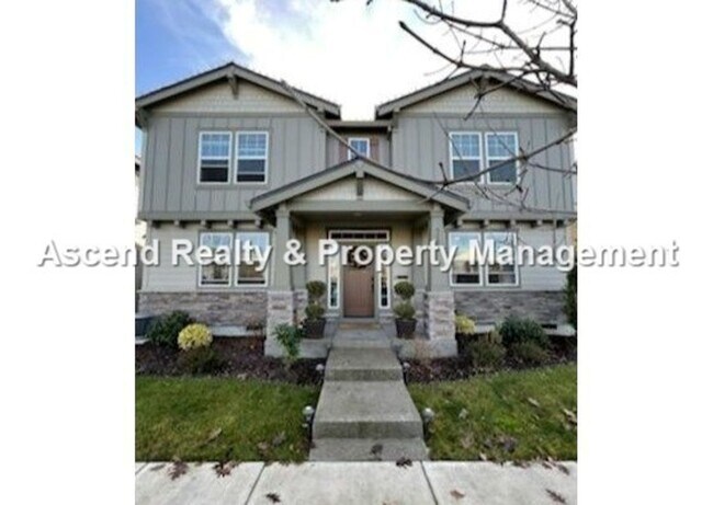 4 Bed/3 Bath Hillsboro Laurel Oaks Neighborhood, Solar Panels, 1 or 2 Pets Allowed with Pet Rent,... - 4 Bed/3 Bath Hillsboro Laurel Oaks Neighborhood, Solar Panels, 1 or 2 Pets Allowed with Pet Rent,... House