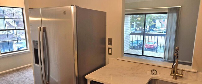 Foto del edificio - 3015 Lighthouse Ln