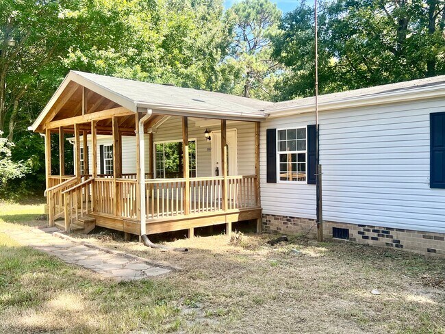 Building Photo - Four bedroom, 2 bath Modular home in Siler...