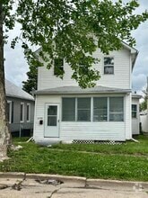 Building Photo - 2709 6th Ave