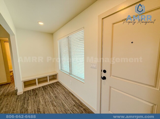 Foto del edificio - NEW 3 Bed In Elm Meadows!